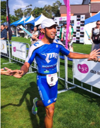 篠崎友選手